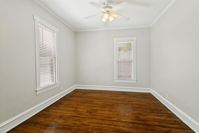 1821 College Avenue, Fort Worth, TX 76110