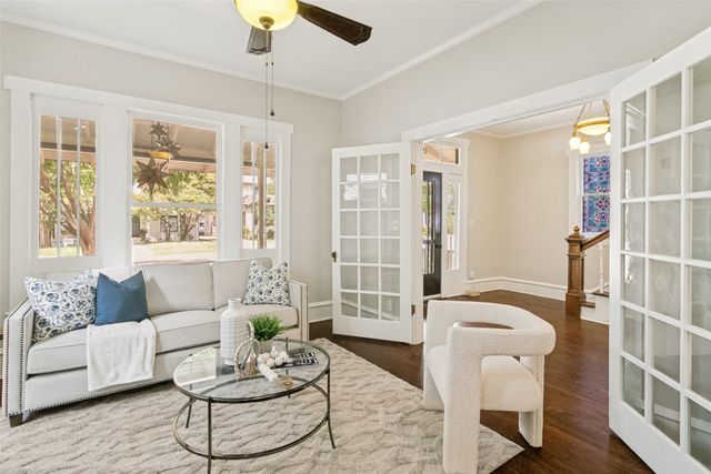 1821 College Avenue, Fort Worth, TX 76110