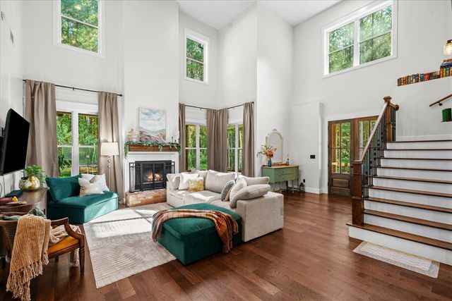 620 Foxpaw Leaf, Ellijay, GA 30536