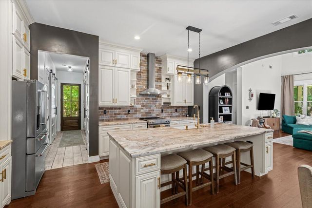 620 Foxpaw Leaf, Ellijay, GA 30536
