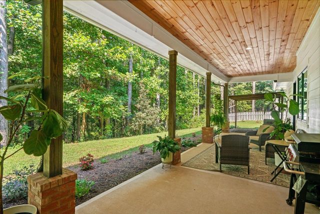 620 Foxpaw Leaf, Ellijay, GA 30536