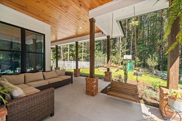 620 Foxpaw Leaf, Ellijay, GA 30536