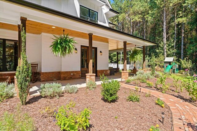 620 Foxpaw Leaf, Ellijay, GA 30536