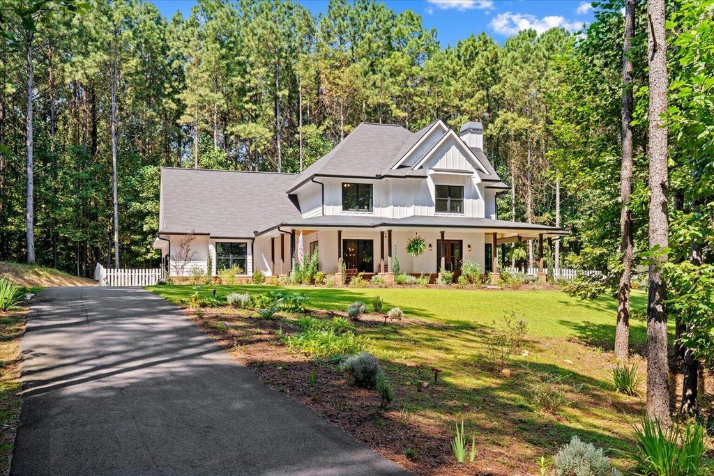 620 Foxpaw Leaf, Ellijay, GA 30536