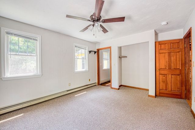 6 Daniel Dr, Middleboro, MA 02346