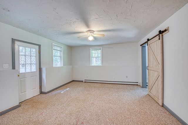 6 Daniel Dr, Middleboro, MA 02346