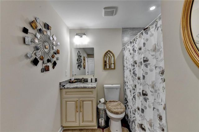 3260 Wood Springs Trace, Lilburn, GA 30047