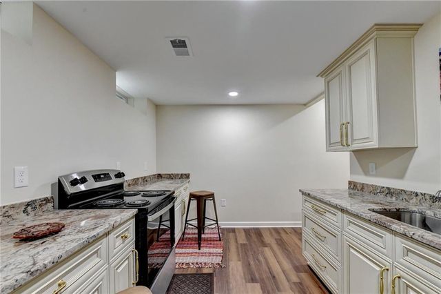 3260 Wood Springs Trace, Lilburn, GA 30047