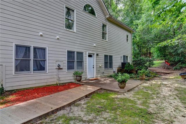 3260 Wood Springs Trace, Lilburn, GA 30047