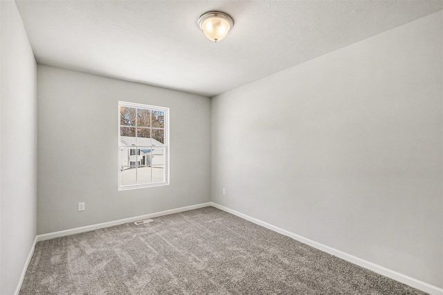 1200 Cedarwood Drive, Greenville, MI 48838