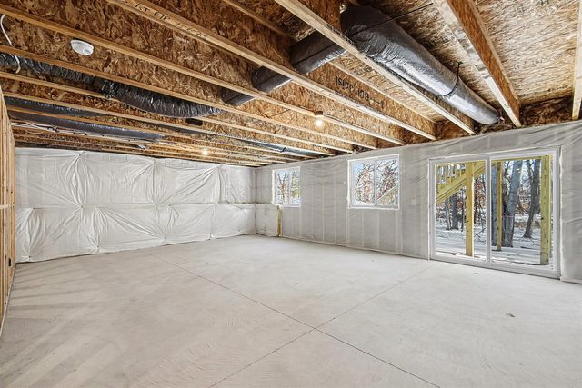 1200 Cedarwood Drive, Greenville, MI 48838