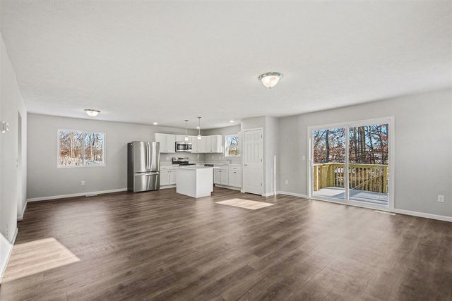 1200 Cedarwood Drive, Greenville, MI 48838