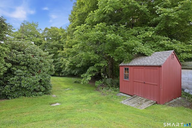 126 Main Street, East Hampton, CT 06424