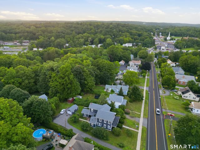 126 Main Street, East Hampton, CT 06424