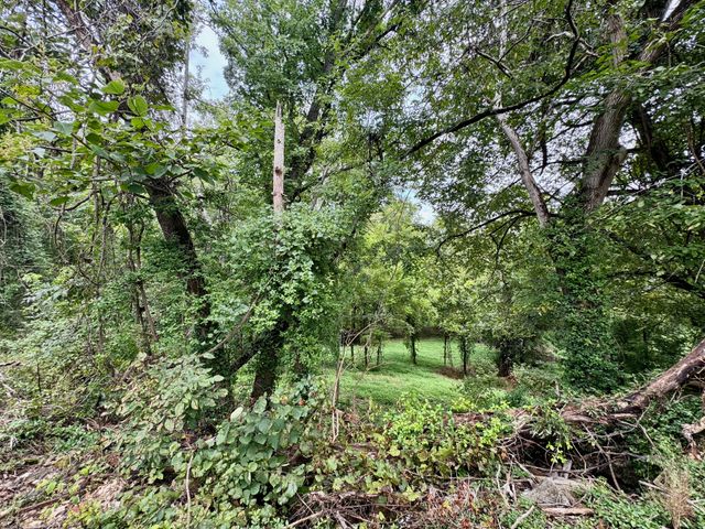 1613 Shipley Rd, Cookeville, TN 38501
