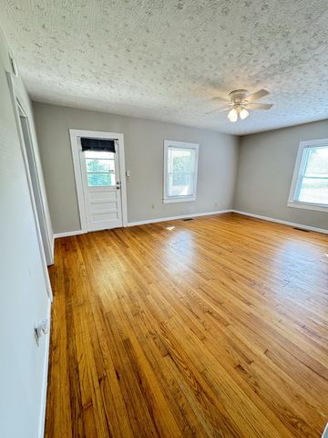 1613 Shipley Rd, Cookeville, TN 38501