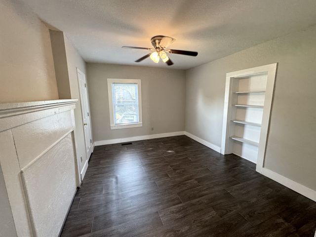 1613 Shipley Rd, Cookeville, TN 38501