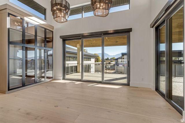 10939 S VIA ENCANTADA WAY, South Jordan, UT 84095