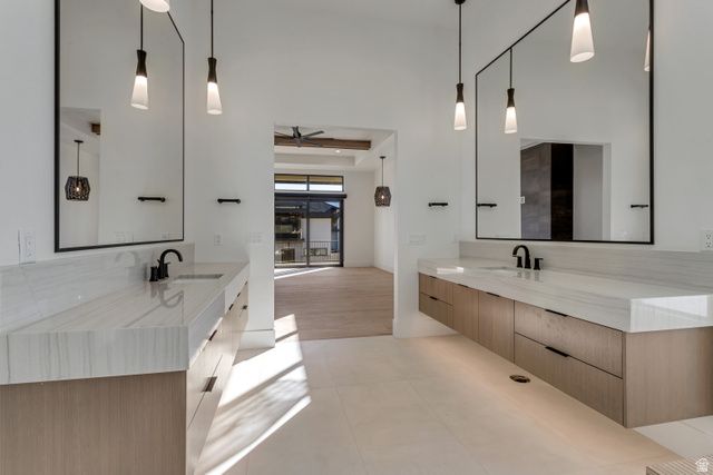 10939 S VIA ENCANTADA WAY, South Jordan, UT 84095