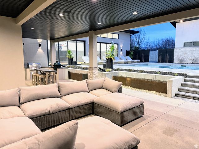 10939 S VIA ENCANTADA WAY, South Jordan, UT 84095