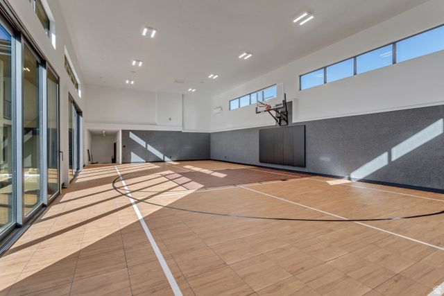 10939 S VIA ENCANTADA WAY, South Jordan, UT 84095