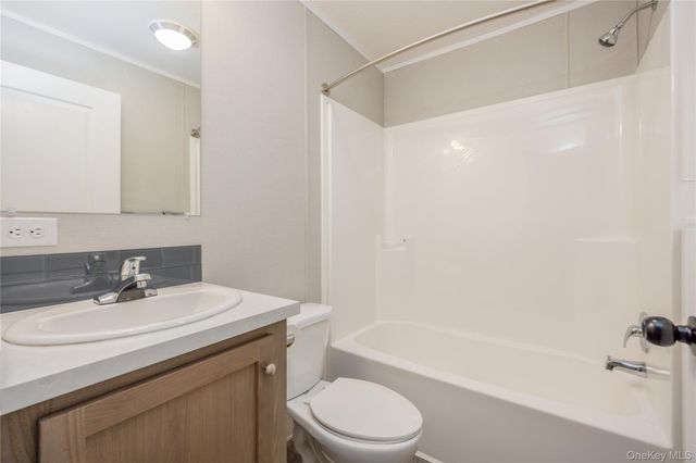 24 Leeward Lane, Stony Point, NY 10980
