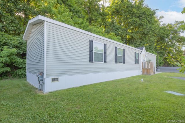 24 Leeward Lane, Stony Point, NY 10980