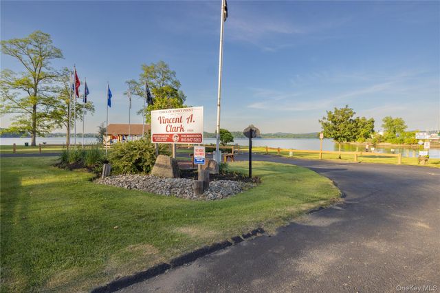 24 Leeward Lane, Stony Point, NY 10980