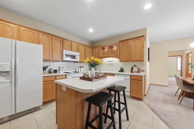 3618 NE Cottonwood Lane, Ankeny, IA 50021