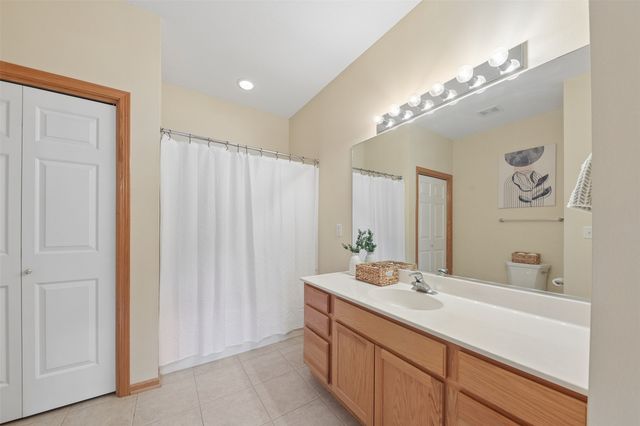 3618 NE Cottonwood Lane, Ankeny, IA 50021