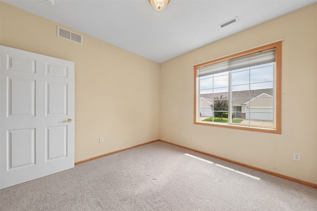 3618 NE Cottonwood Lane, Ankeny, IA 50021