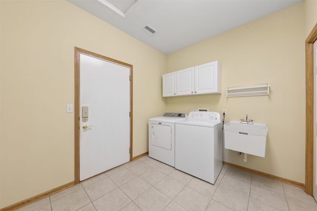 3618 NE Cottonwood Lane, Ankeny, IA 50021