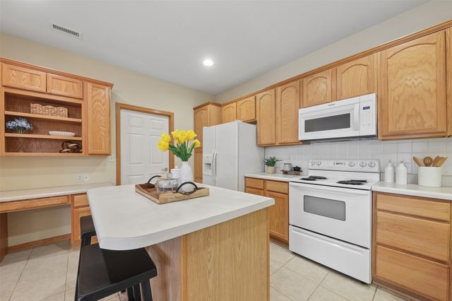 3618 NE Cottonwood Lane, Ankeny, IA 50021