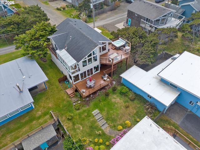 5203 Nw KEEL Ave, Lincoln City, OR 97367