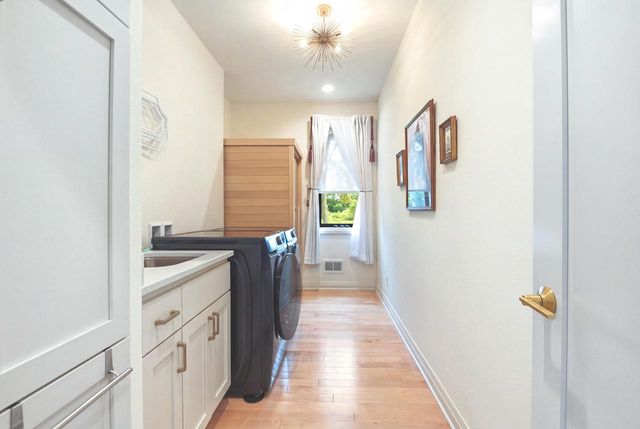 W274S3754 Legend Clubs COURT, Waukesha, WI 53189