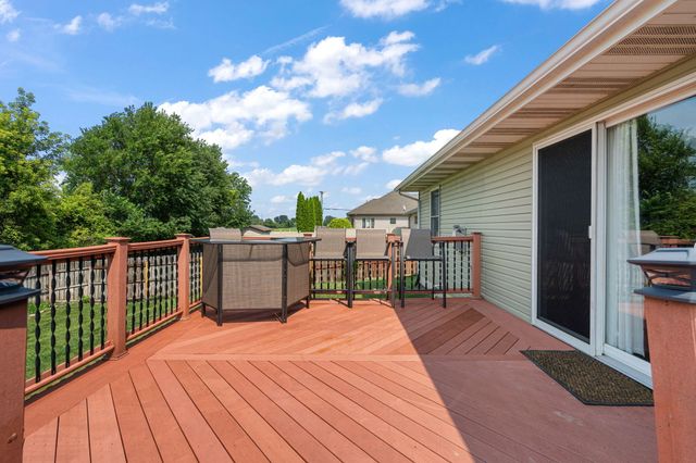 360 E 123rd Place, Crown Point, IN 46307