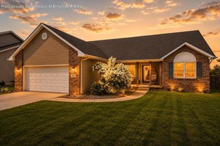 360 E 123rd Place, Crown Point, IN 46307