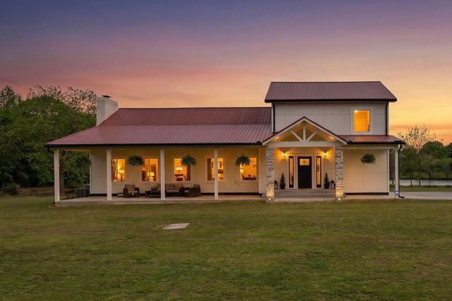959 Turkey Farm Road, Chesnee, SC 29323