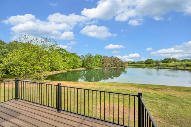 959 Turkey Farm Road, Chesnee, SC 29323