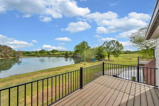 959 Turkey Farm Road, Chesnee, SC 29323