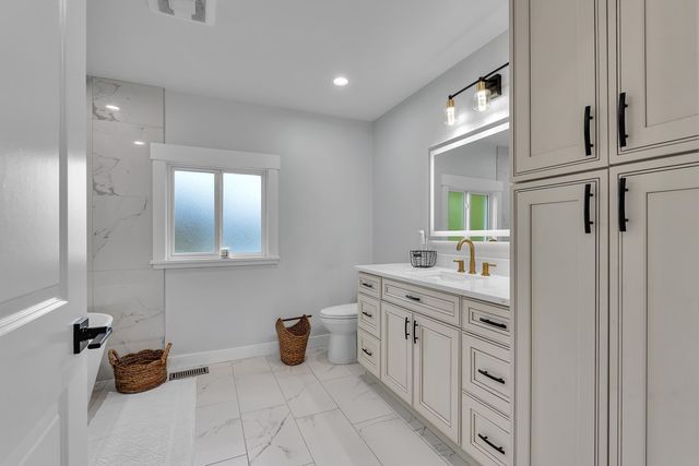 959 Turkey Farm Road, Chesnee, SC 29323