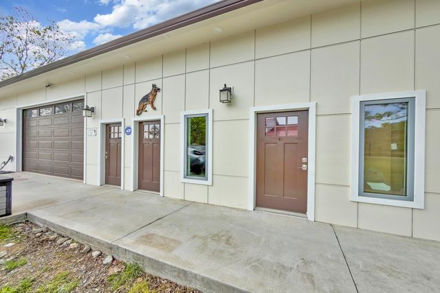 959 Turkey Farm Road, Chesnee, SC 29323