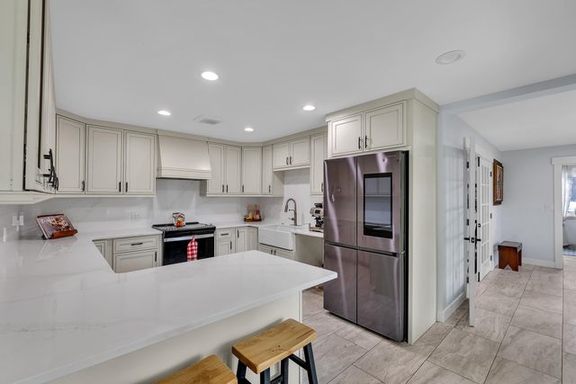 959 Turkey Farm Road, Chesnee, SC 29323
