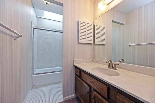 7597 Whitehall Circle W, West Chester, OH 45069