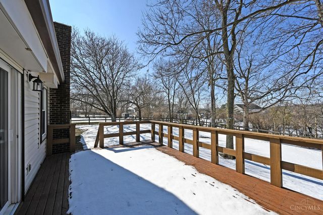 7597 Whitehall Circle W, West Chester, OH 45069