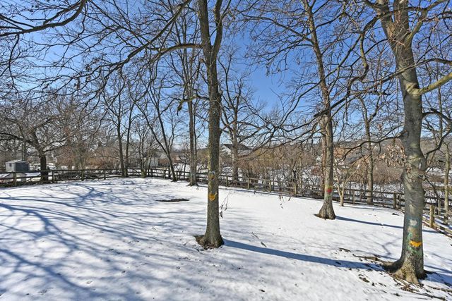 7597 Whitehall Circle W, West Chester, OH 45069