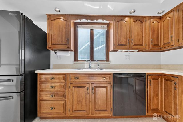 117 Madison Drive, South Plainfield, NJ 07080