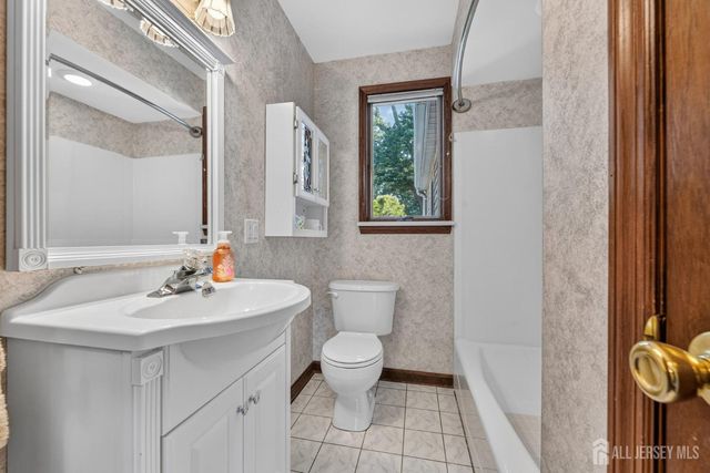 117 Madison Drive, South Plainfield, NJ 07080