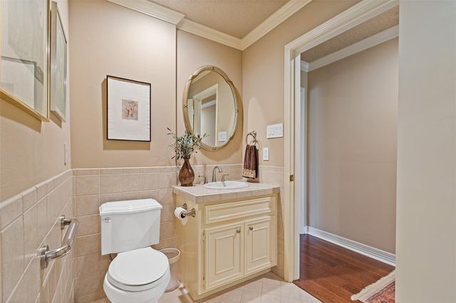 6002 Coral Ridge Road, Houston, TX 77069