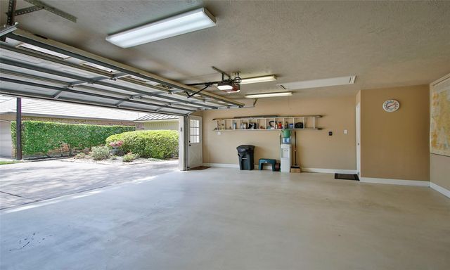 6002 Coral Ridge Road, Houston, TX 77069